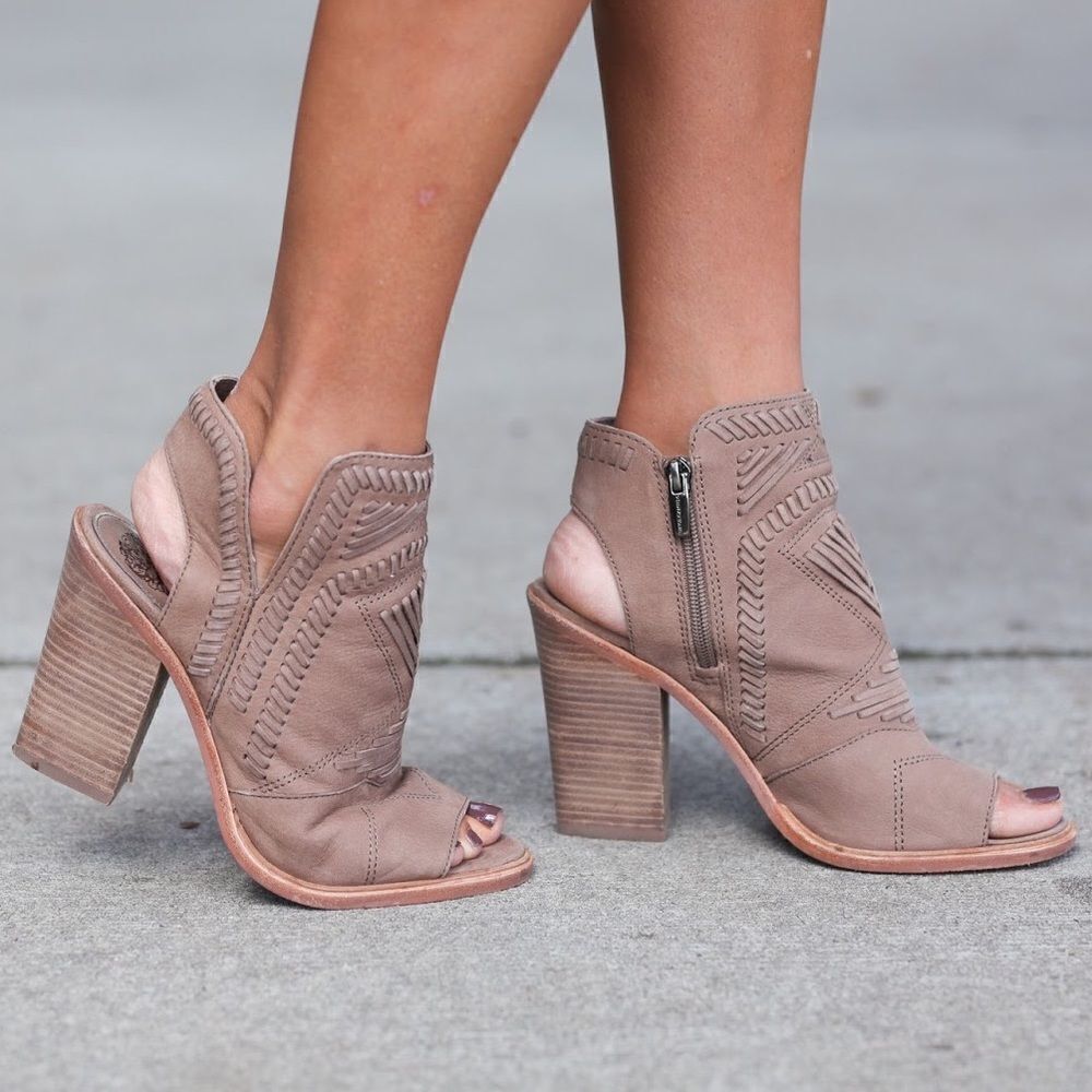 VINCE Camuto-Karinta Open Toe Bootie (8.5)